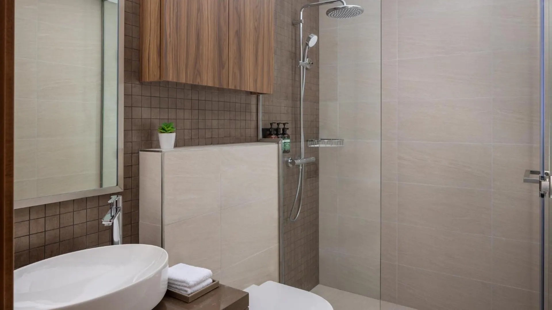 Staybridge Suites Dubai Business Bay By Ihg