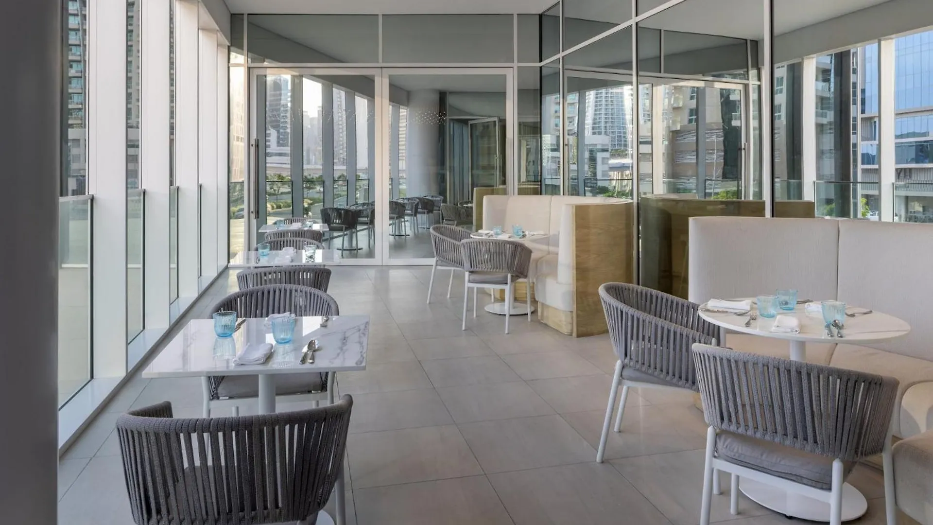 Staybridge Suites Dubai Business Bay By Ihg Hotel