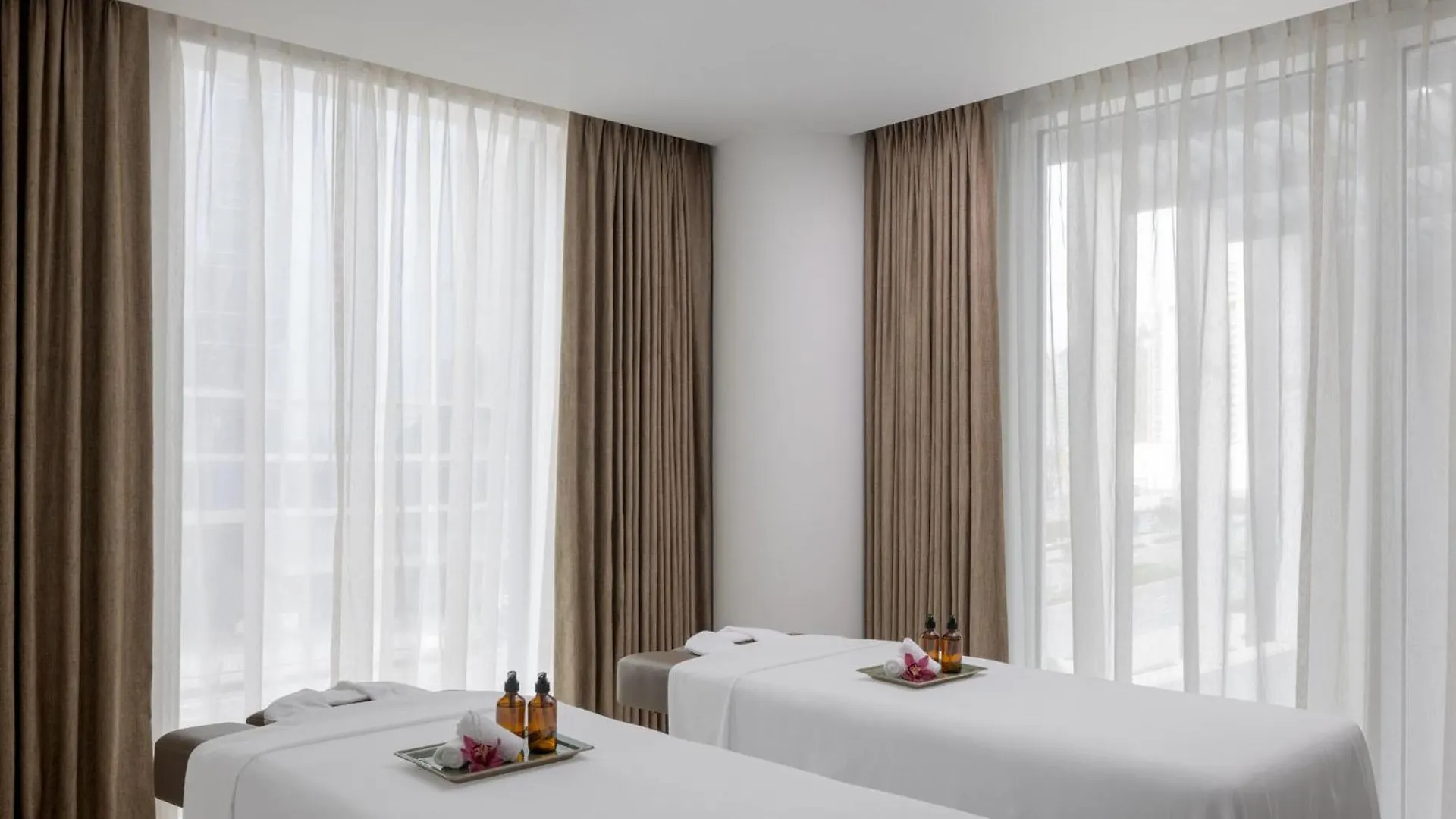 Hotel Staybridge Suites Dubai Business Bay By Ihg