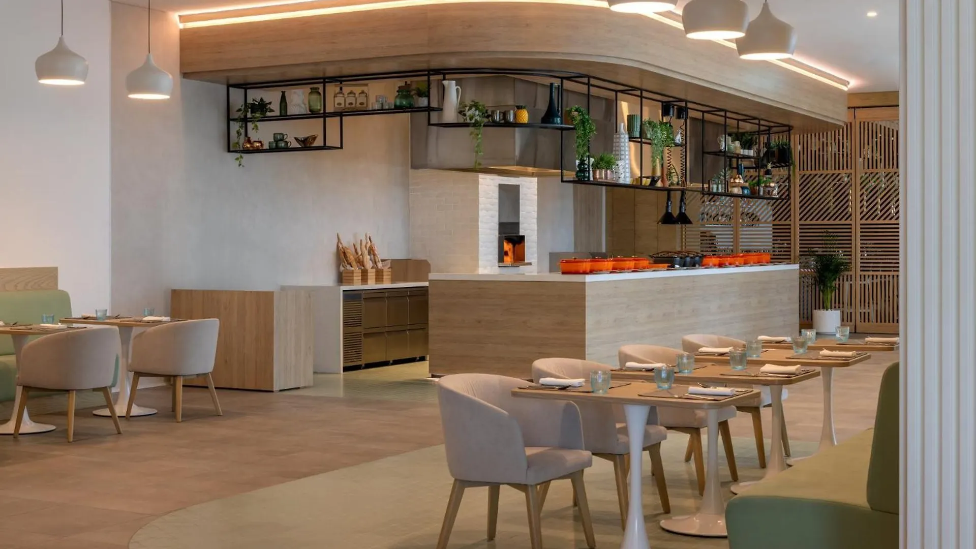 Staybridge Suites Dubai Business Bay By Ihg Hotel